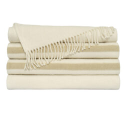 Nona Throw, Sand
